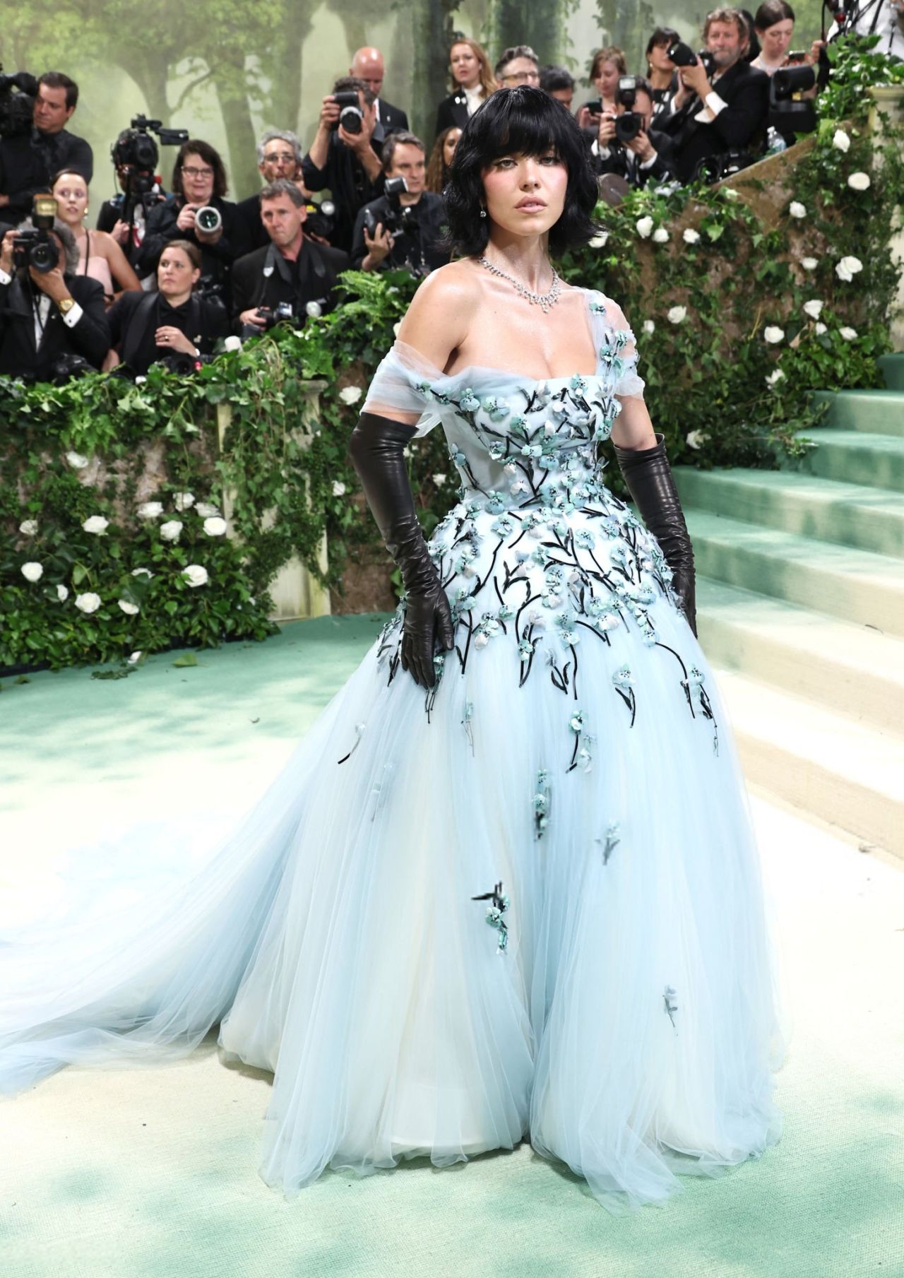 SYDNEY SWEENEY AT MET GALA 2024 IN NEW YORK CITY